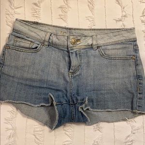 Size 6 Ombré Wash Denim Shorts